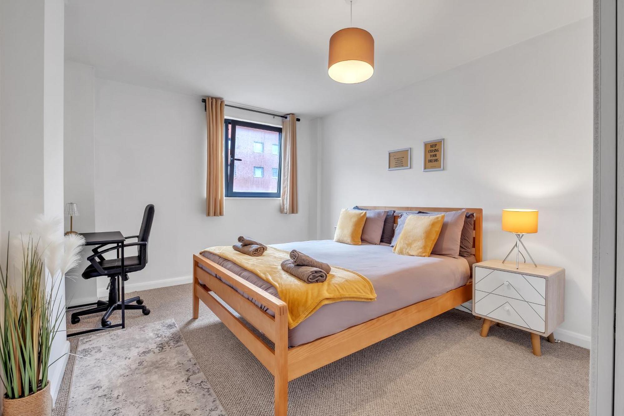 Central Suite Near Mailbox, King Bed, Ping Pong, Netflix, Sleeps 4 Birmingham Exterior photo