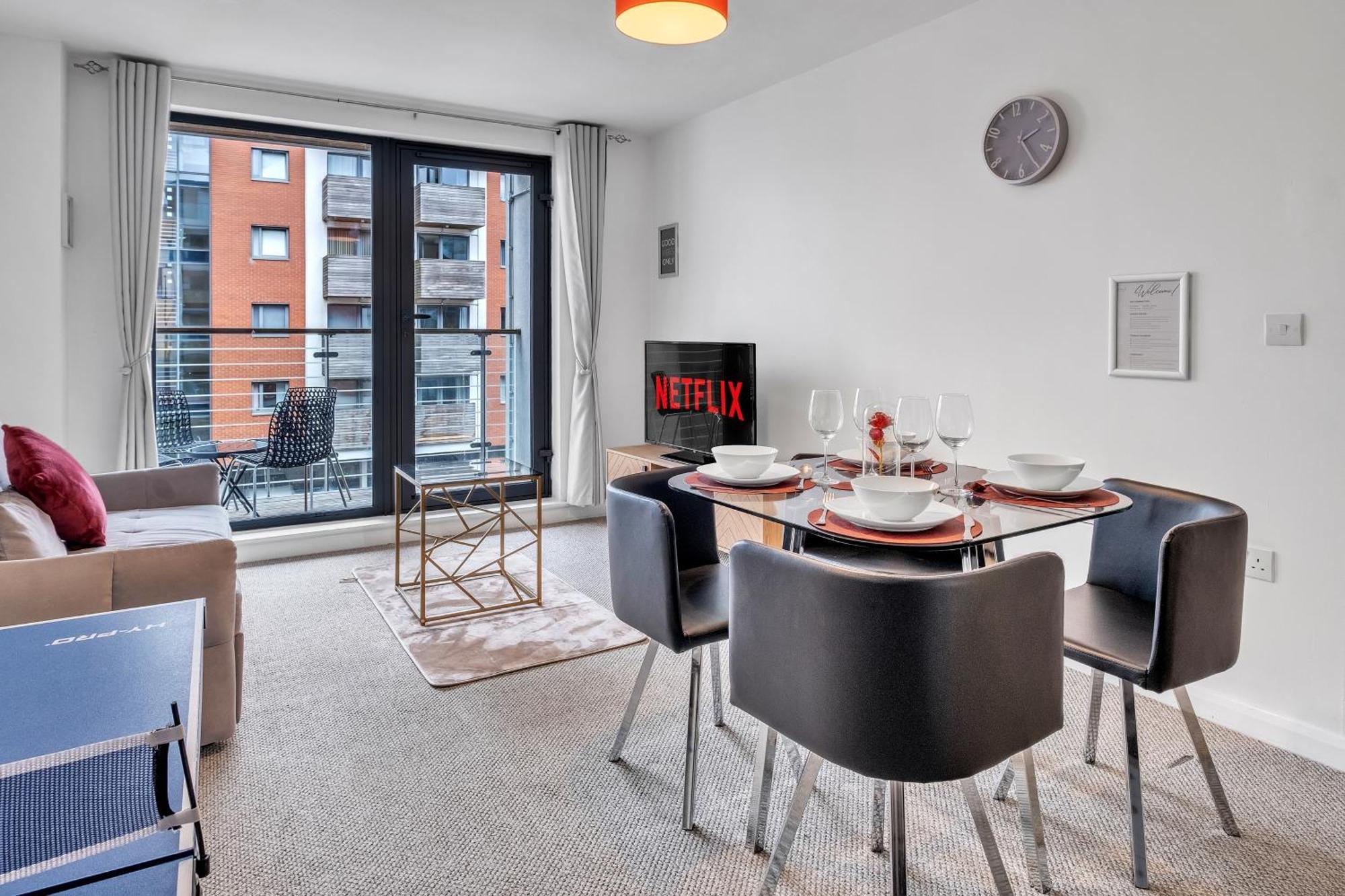 Central Suite Near Mailbox, King Bed, Ping Pong, Netflix, Sleeps 4 Birmingham Exterior photo