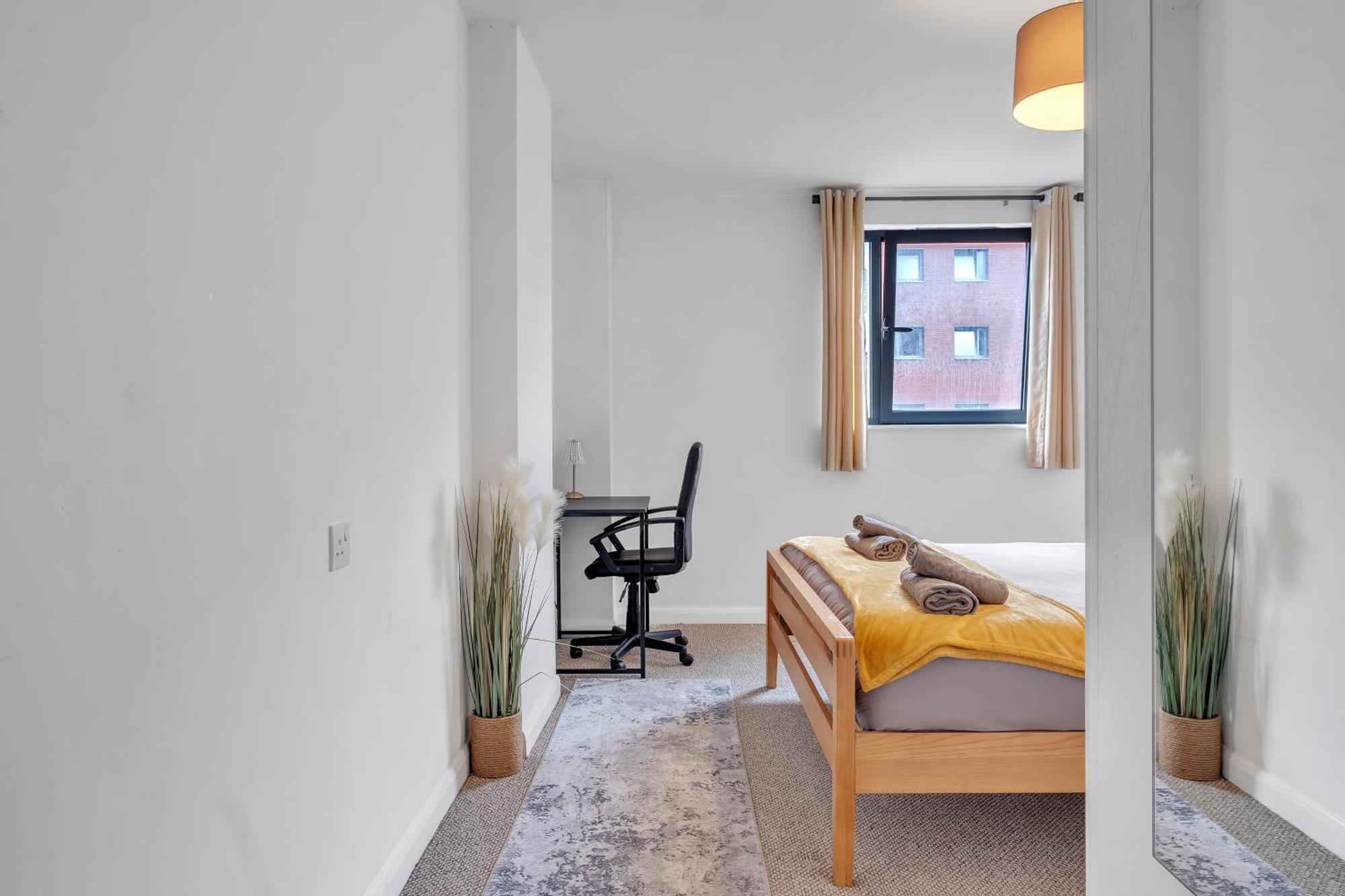 Central Suite Near Mailbox, King Bed, Ping Pong, Netflix, Sleeps 4 Birmingham Exterior photo